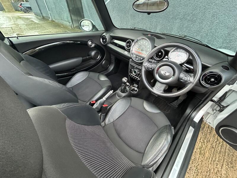 MINI CONVERTIBLE