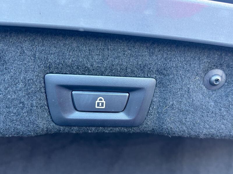 BMW 6 SERIES