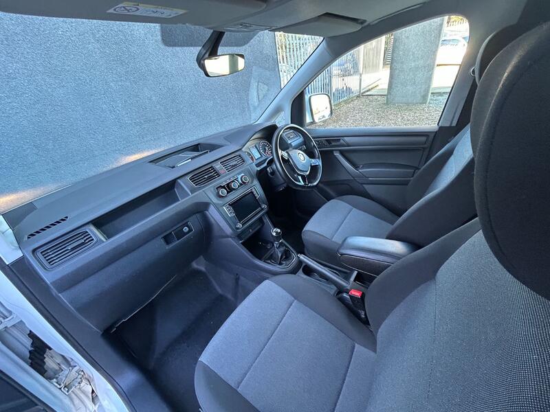 VOLKSWAGEN CADDY
