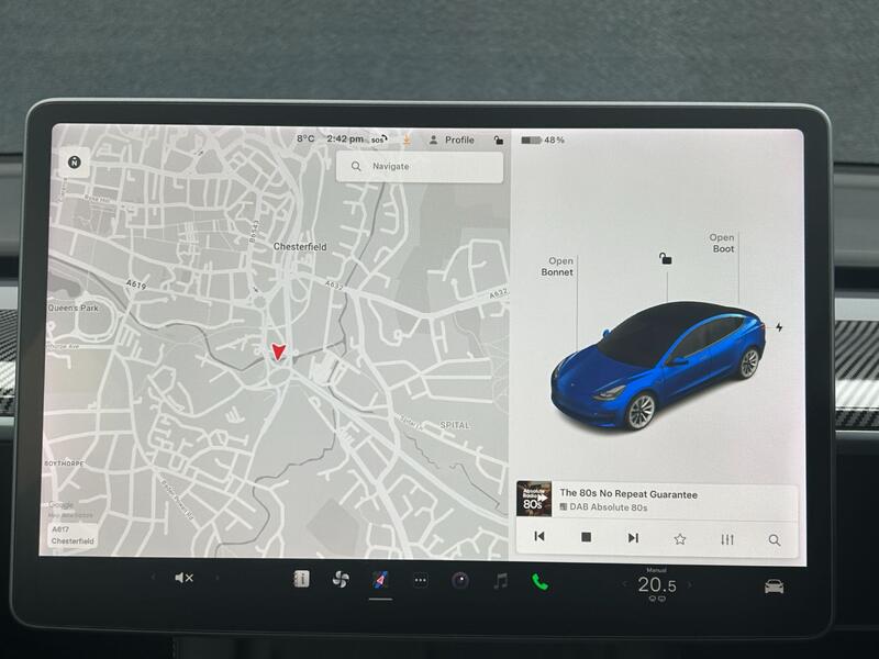 TESLA MODEL 3