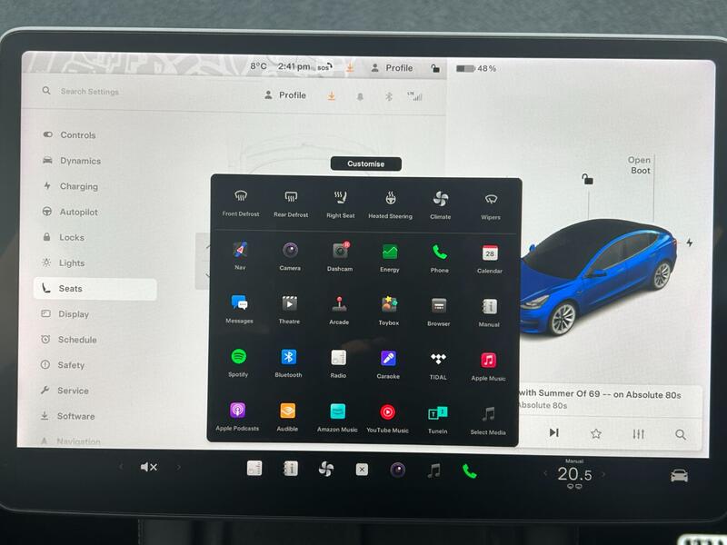 TESLA MODEL 3