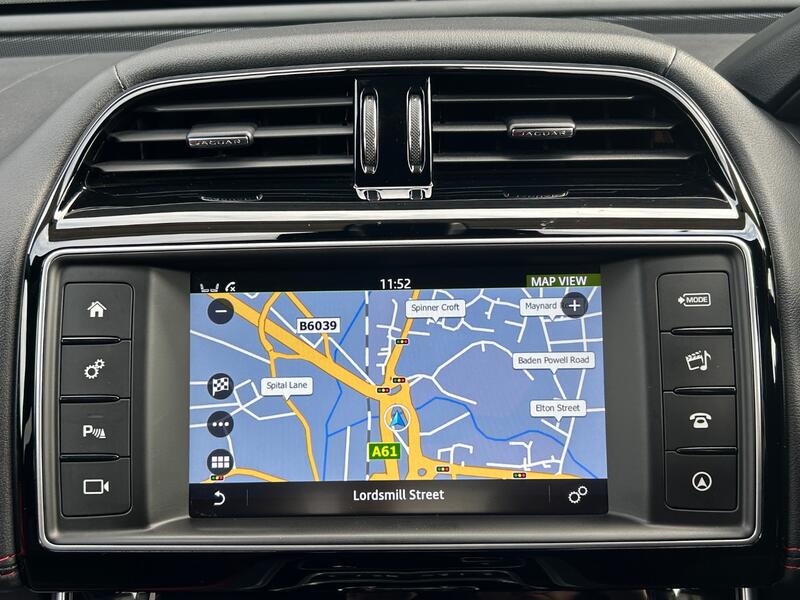 JAGUAR XE