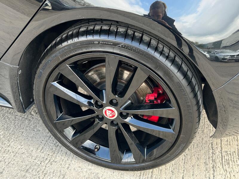 JAGUAR XE