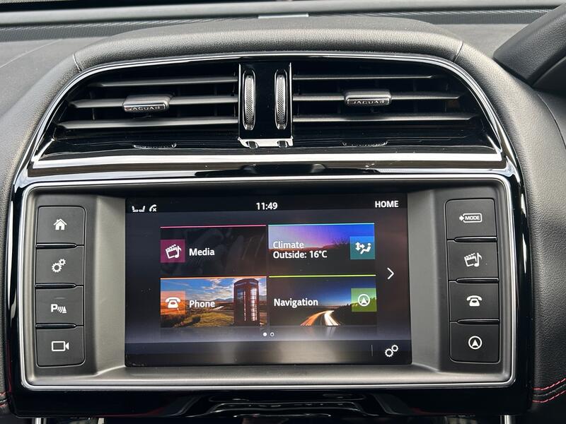 JAGUAR XE