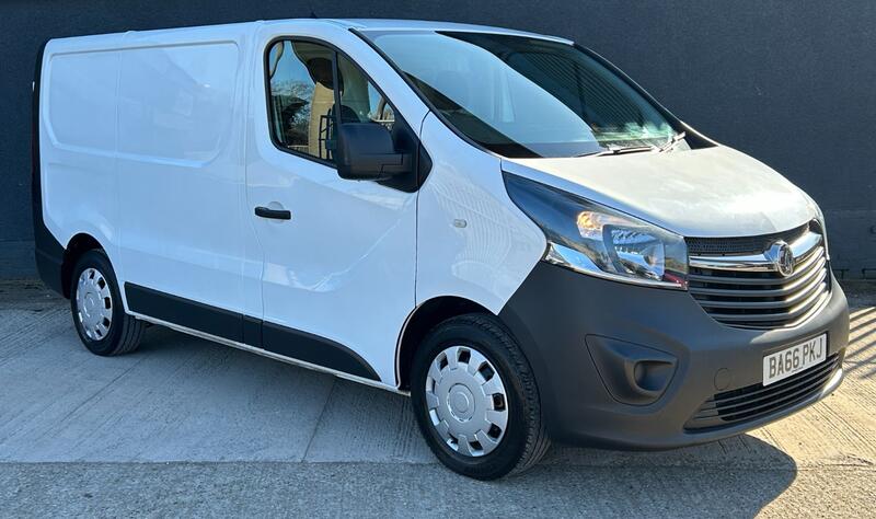 VAUXHALL VIVARO