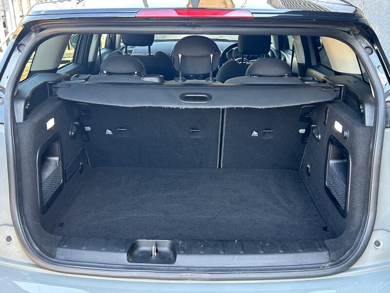 MINI CLUBMAN