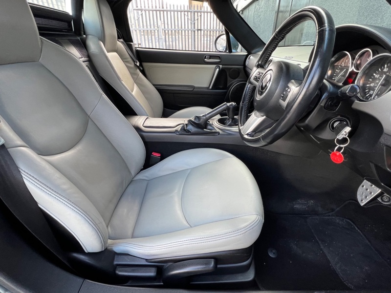 MAZDA MX-5