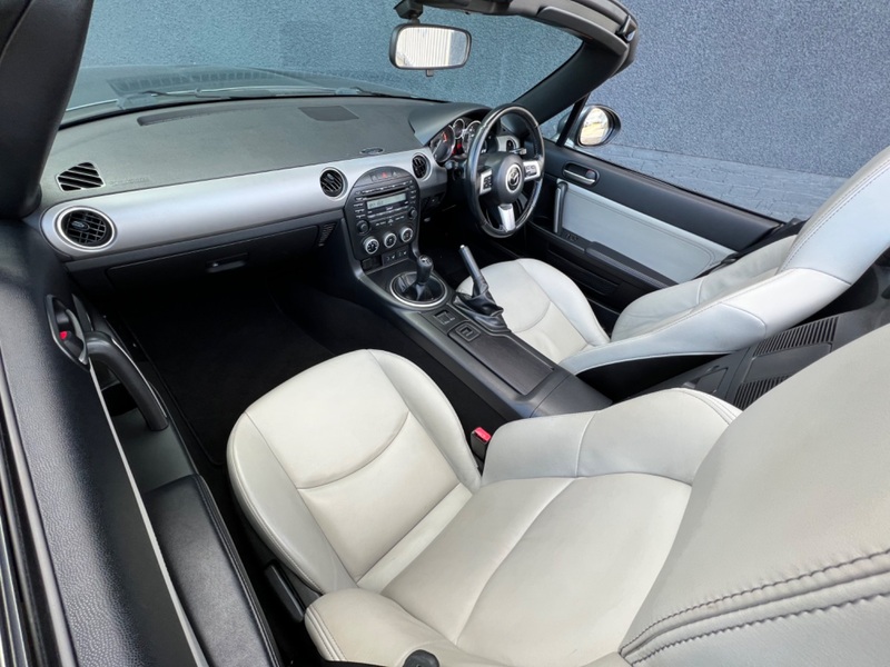 MAZDA MX-5