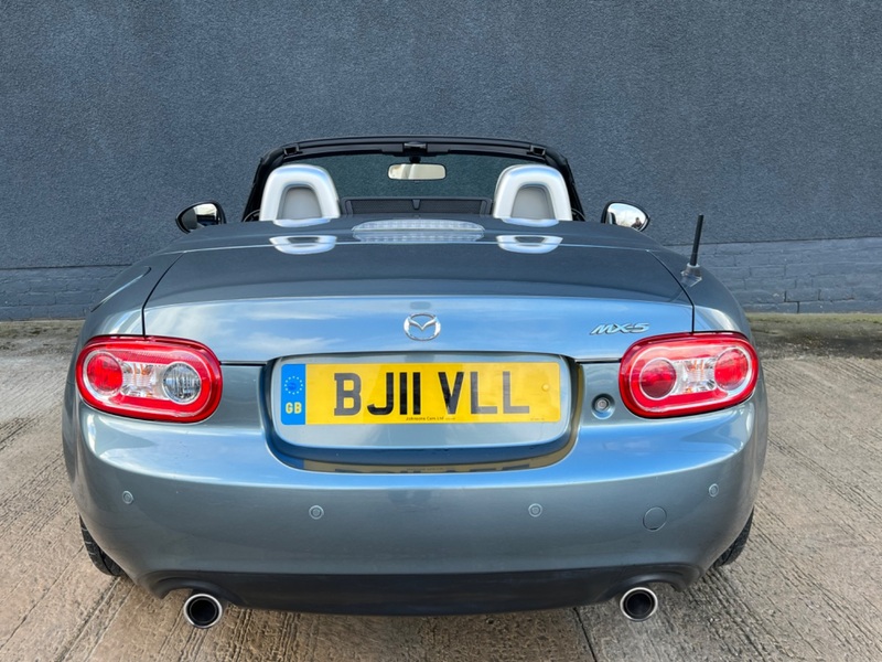 MAZDA MX-5